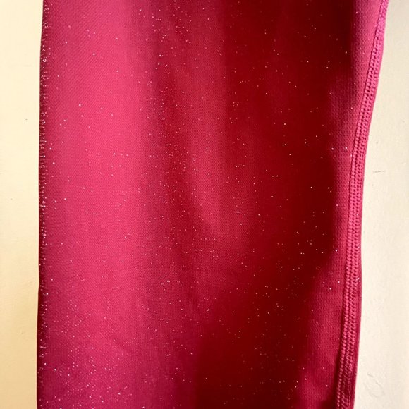 NWT Yitty Burgundy Red Spotlight Ruched Leggings with Metallic Sparkles 2X - Picture 3 of 6